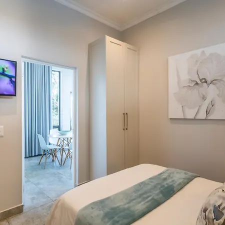 Seashore 2 Bedroom Luxury Unit - Breakwaters Haven Knysna Exterior photo