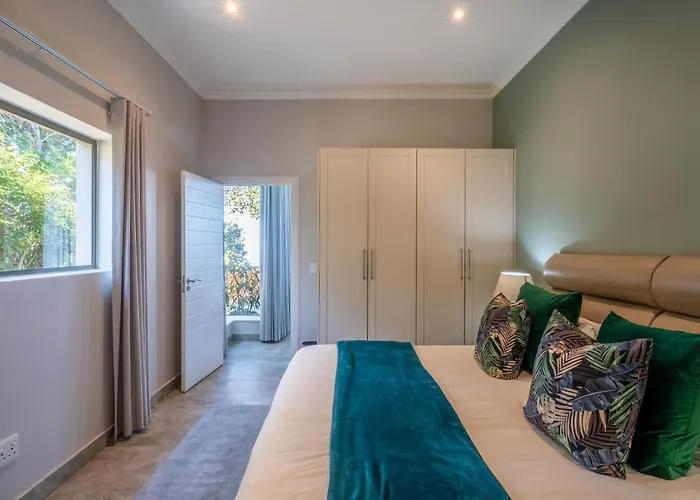 Seashore 2 Bedroom Luxury Unit - Breakwaters Haven