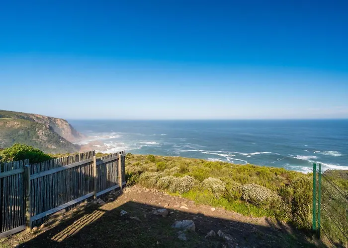 Seashore 2 Bedroom Luxury Unit - Breakwaters Haven