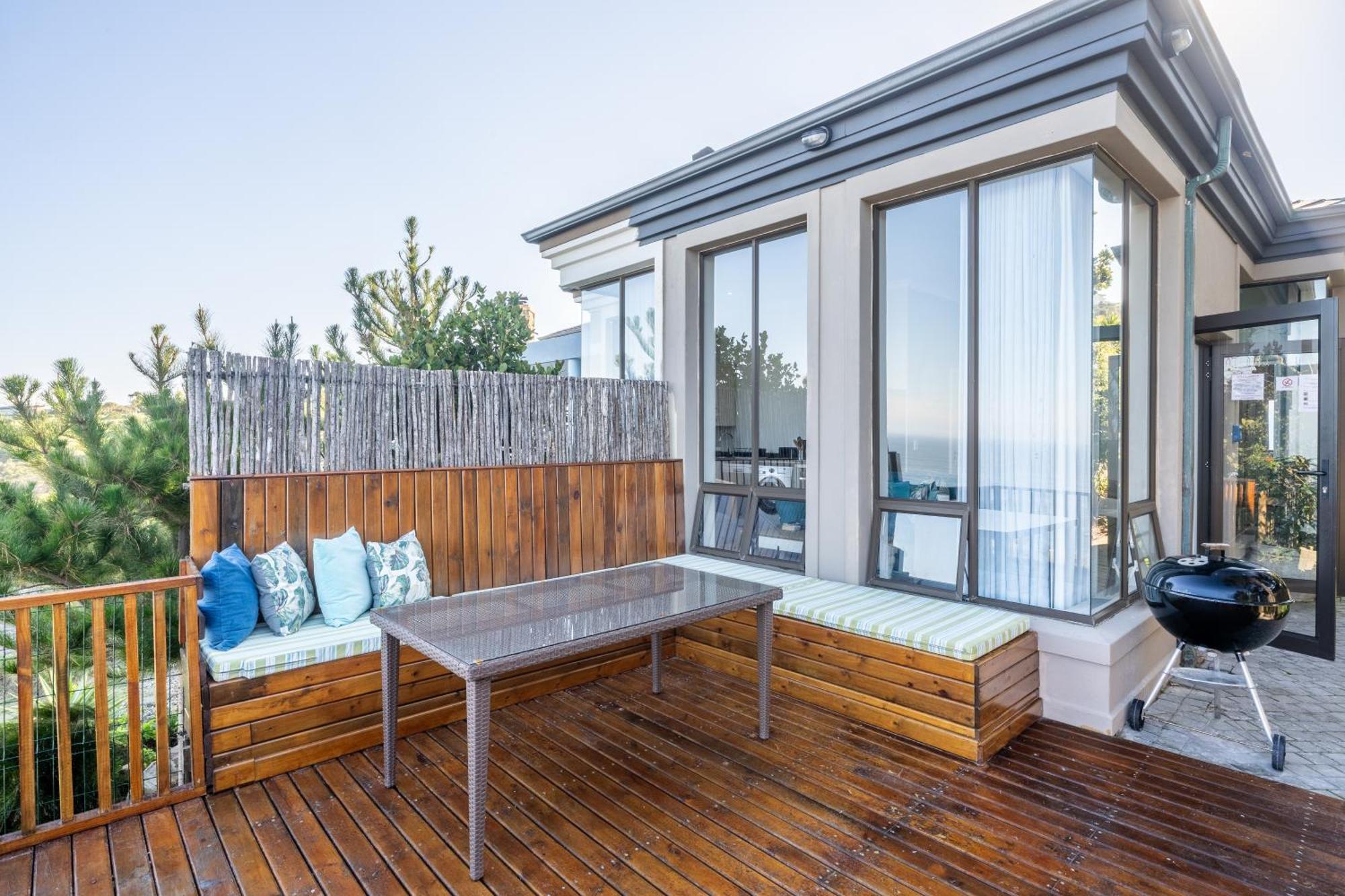 Seashore 2 Bedroom Luxury Unit - Breakwaters Haven Apartment *